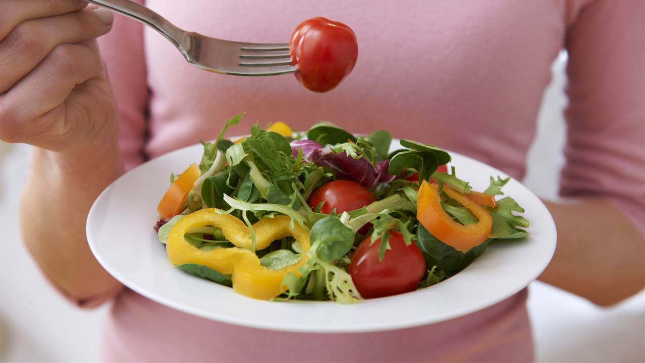 Ensaladas de verano ligeras y frescas en Restaurante Larrauri, cocina vasca en Chamartín
